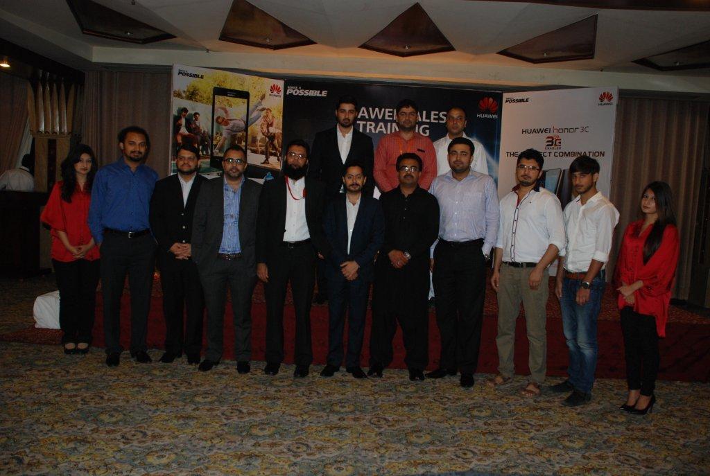 Dealers Experience Huawei Ascend P7